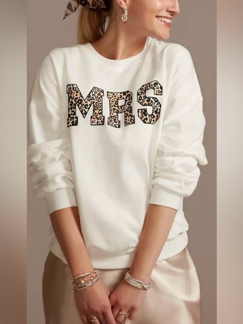 White 'MRS' Leopard-Print Sweatshirt: Medium